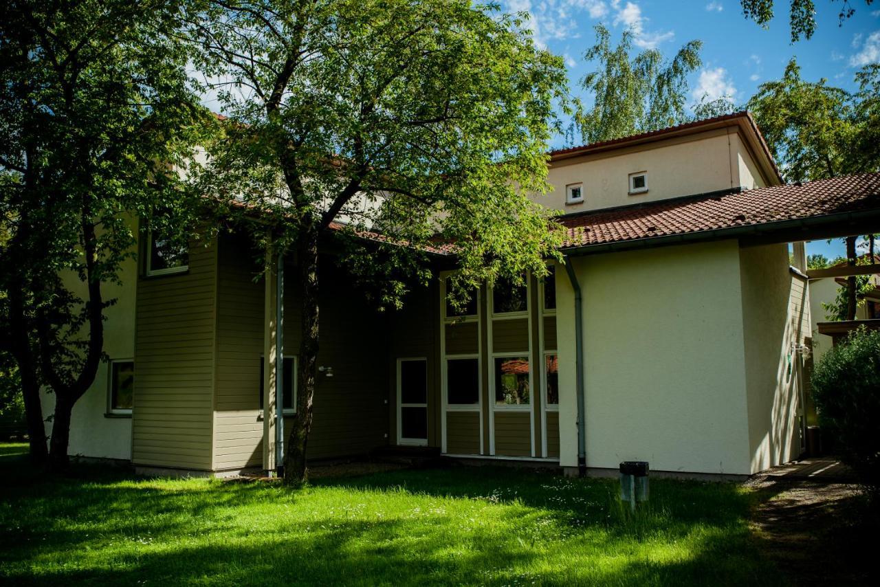Miedzynarodowy Dom Spotkan Mlodziezy W Oswiecimiu Exterior foto