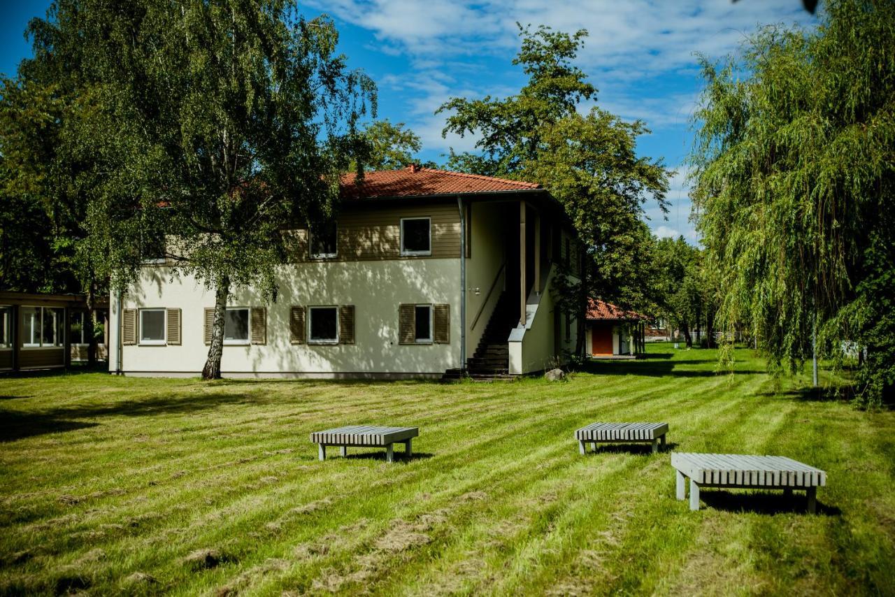 Miedzynarodowy Dom Spotkan Mlodziezy W Oswiecimiu Exterior foto